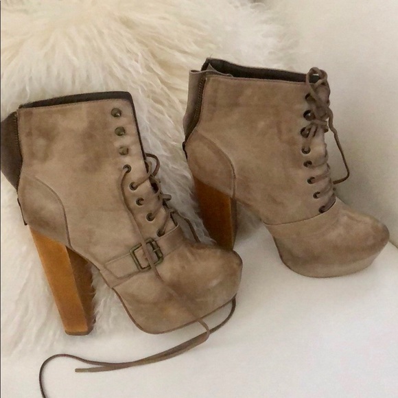 Steve Madden Shoes - ankle boots !